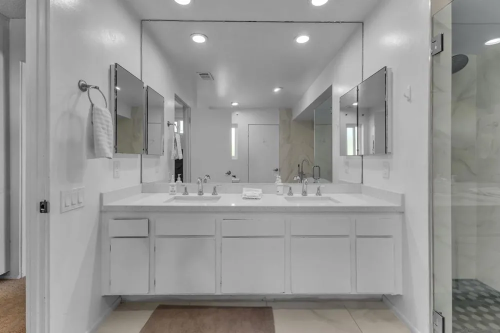 1338 E Via Estrella Palm Springs, CA 92264