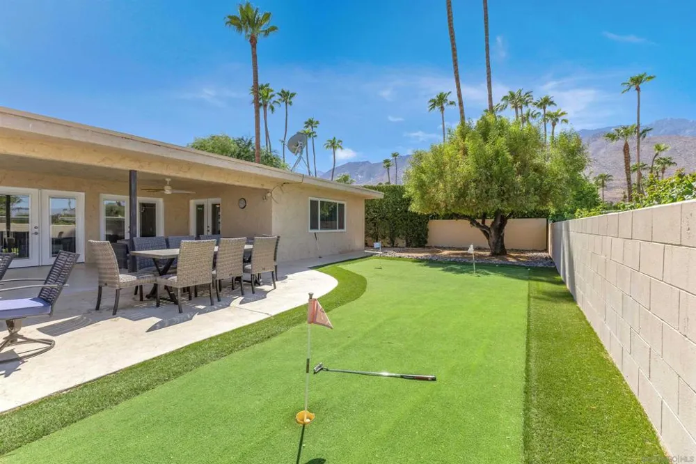 1338 E Via Estrella Palm Springs, CA 92264