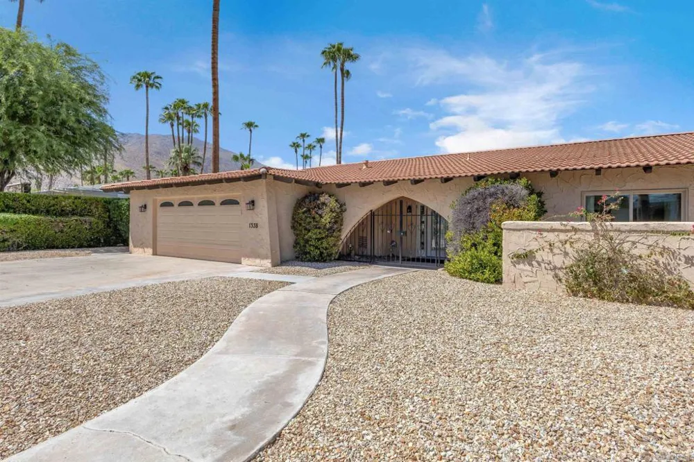 1338 E Via Estrella Palm Springs, CA 92264