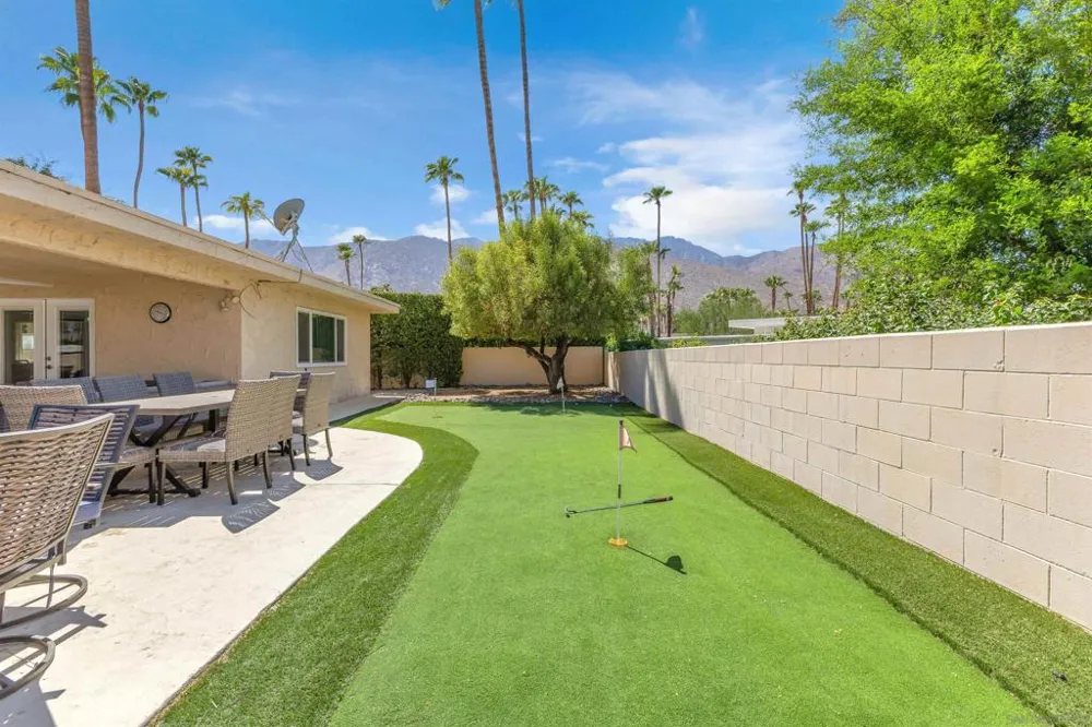 1338 E Via Estrella Palm Springs, CA 92264