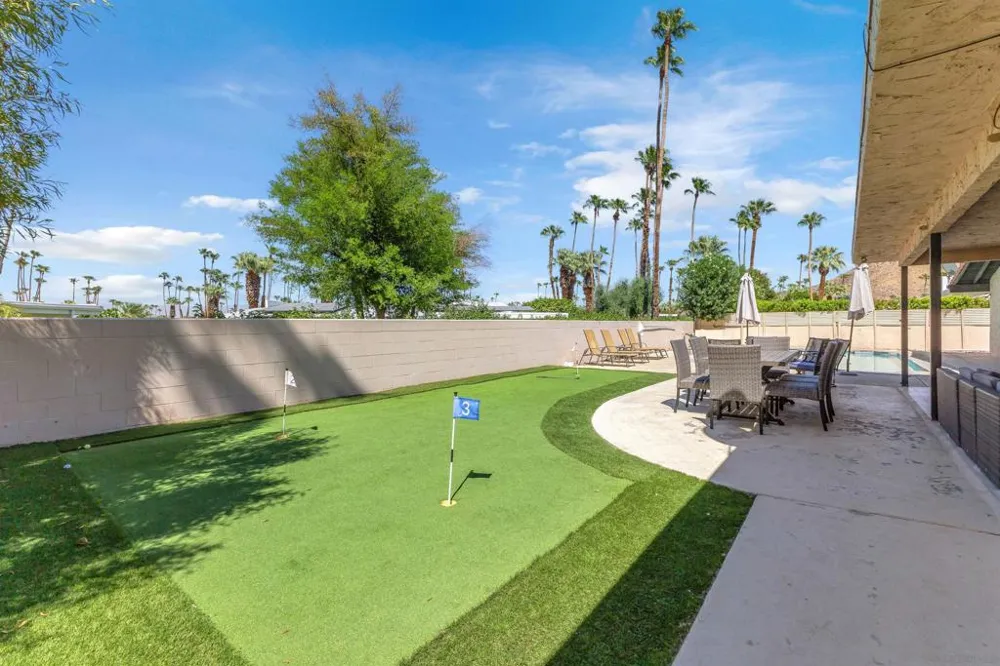 1338 E Via Estrella Palm Springs, CA 92264