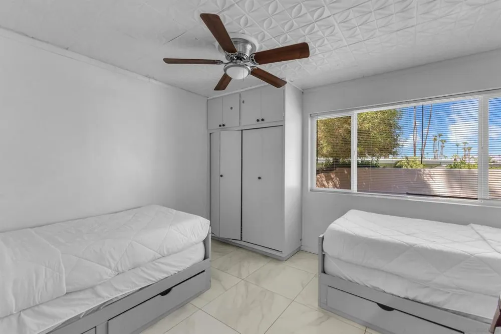 1338 E Via Estrella Palm Springs, CA 92264