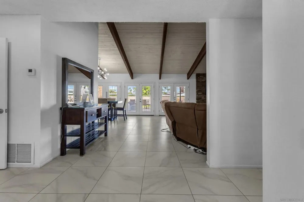 1338 E Via Estrella Palm Springs, CA 92264