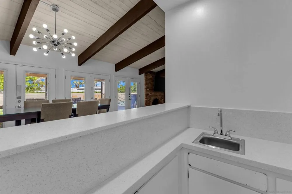 1338 E Via Estrella Palm Springs, CA 92264