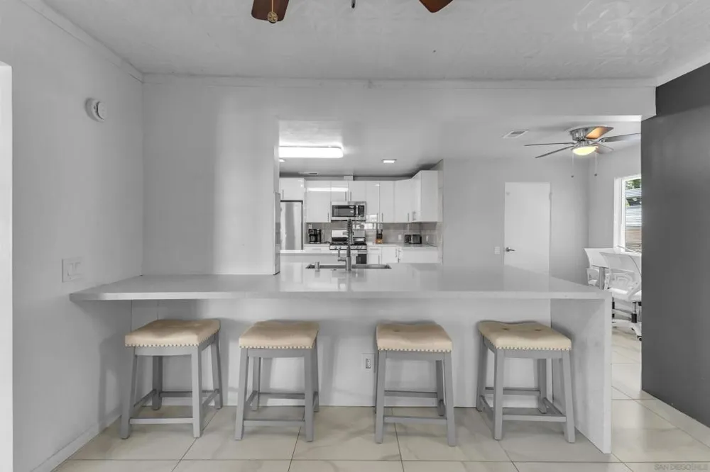 1338 E Via Estrella Palm Springs, CA 92264