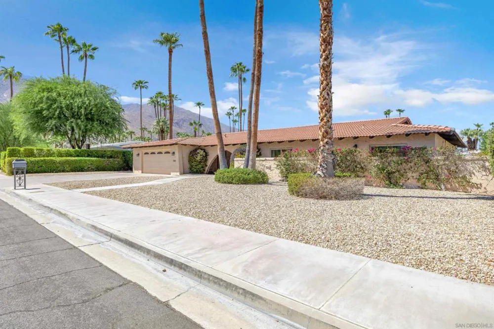 1338 E Via Estrella Palm Springs, CA 92264
