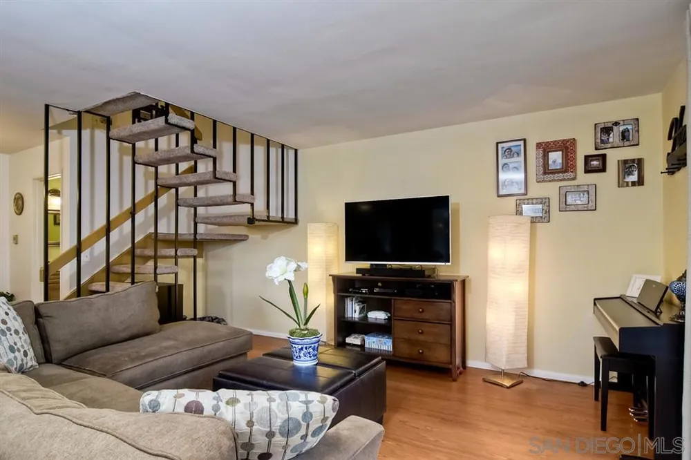 4351 Caminito Del Diamante #81 San Diego, CA 92121