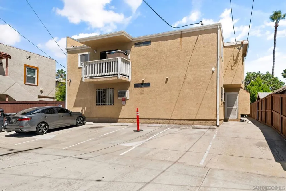 4412 Arizona St #6 San Diego, CA 92116