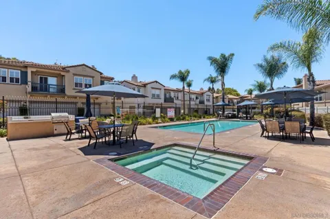 6283 Avenida De Las Vistas #2