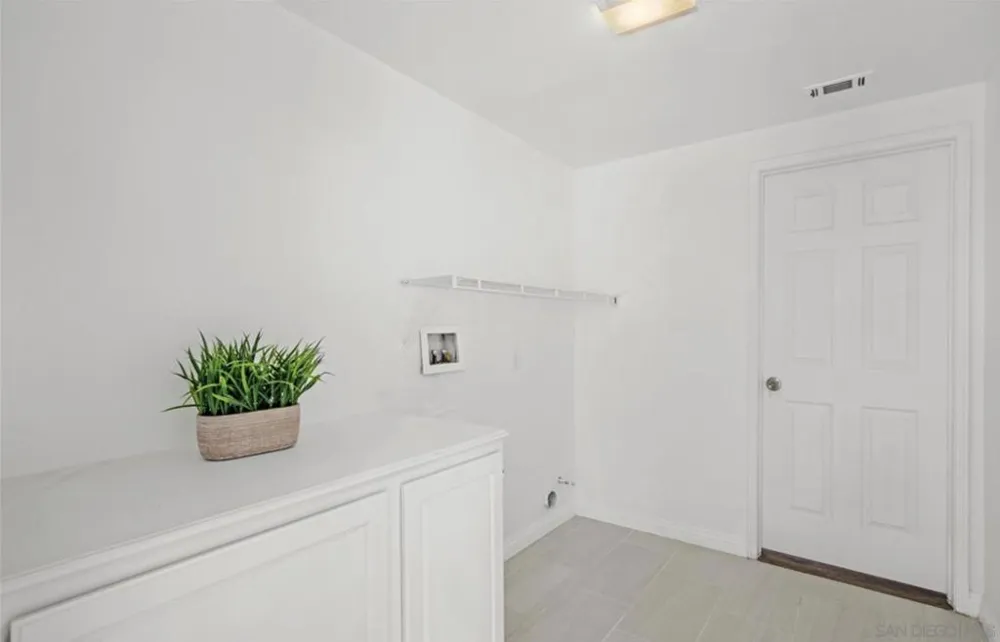 4190 Rainbow View Way Hemet, CA 92545