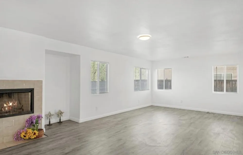 4190 Rainbow View Way Hemet, CA 92545
