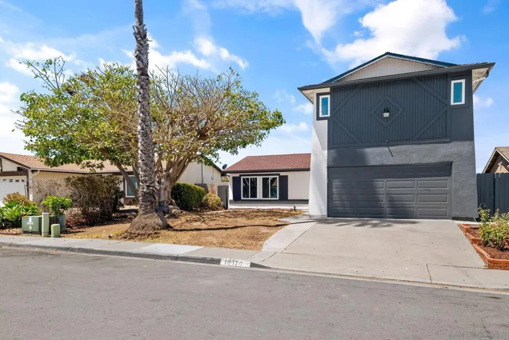 10170 Lady Bess Way San Diego, CA 92126