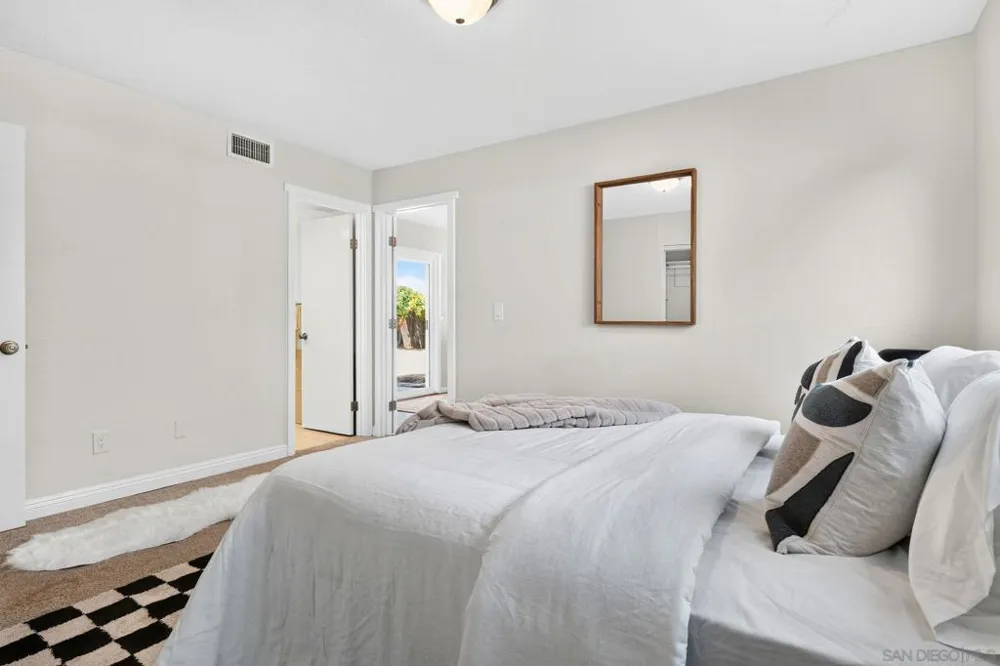 10170 Lady Bess Way San Diego, CA 92126