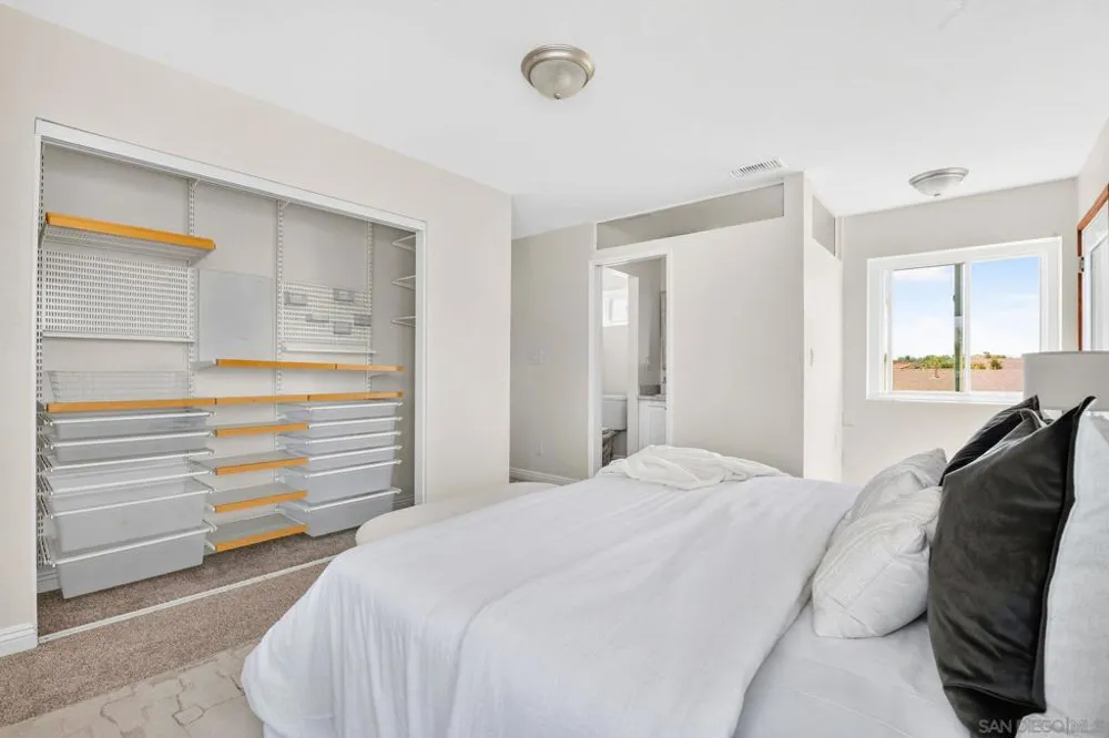 10170 Lady Bess Way San Diego, CA 92126
