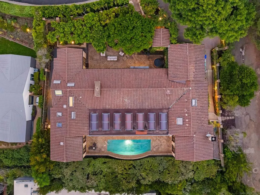 2302 Rue Adriane La Jolla, CA 92037