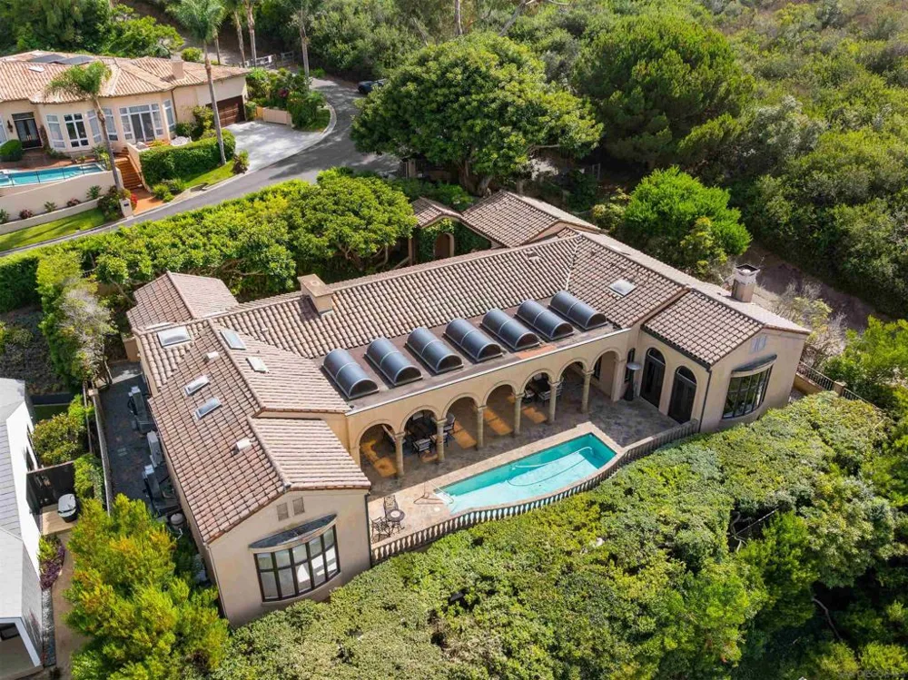2302 Rue Adriane La Jolla, CA 92037