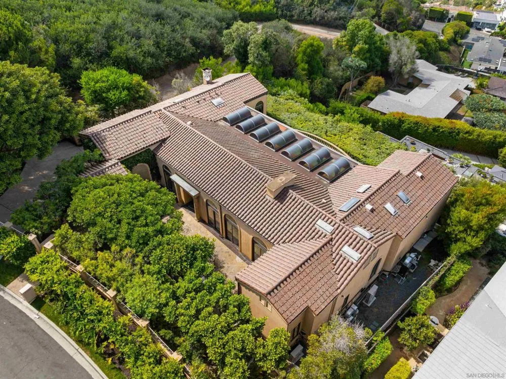 2302 Rue Adriane La Jolla, CA 92037