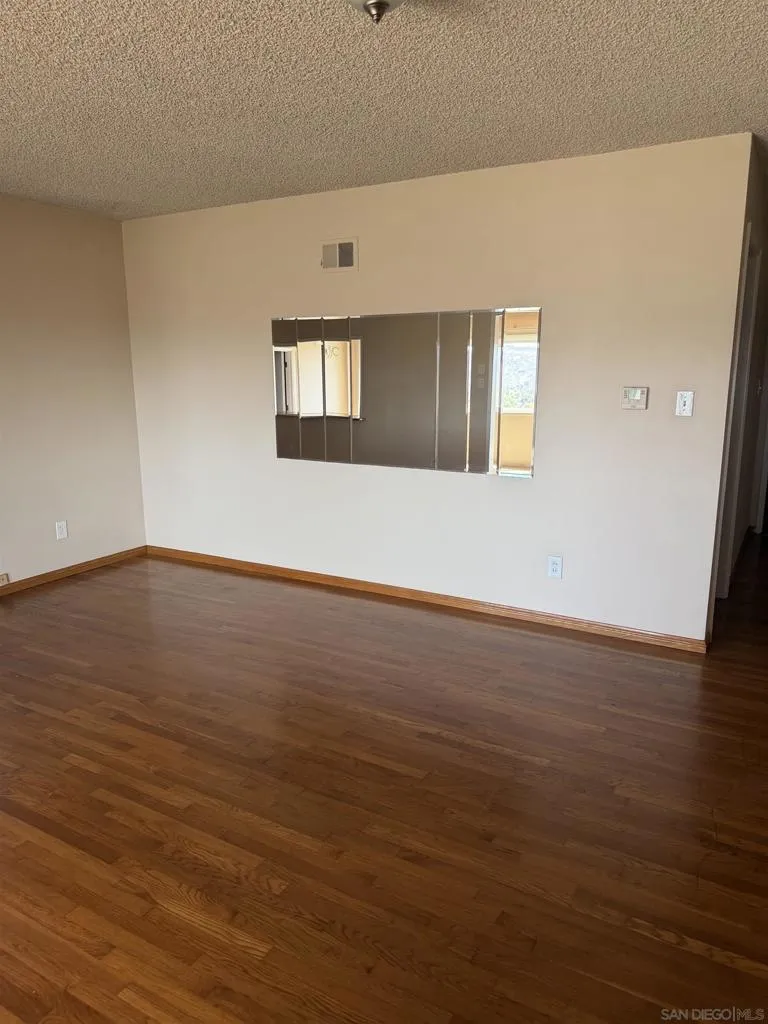 6412 Clara Lee Avenue San Diego, CA 92120