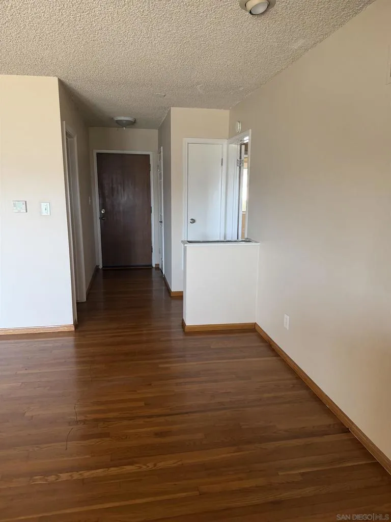 6412 Clara Lee Avenue San Diego, CA 92120
