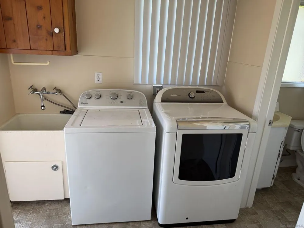 6412 Clara Lee Avenue San Diego, CA 92120