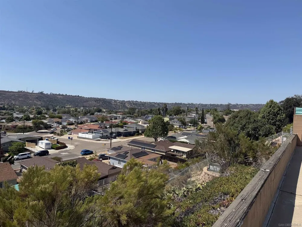 6412 Clara Lee Avenue San Diego, CA 92120
