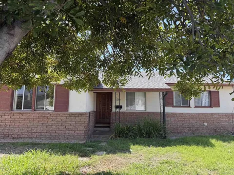 6412 Clara Lee Avenue