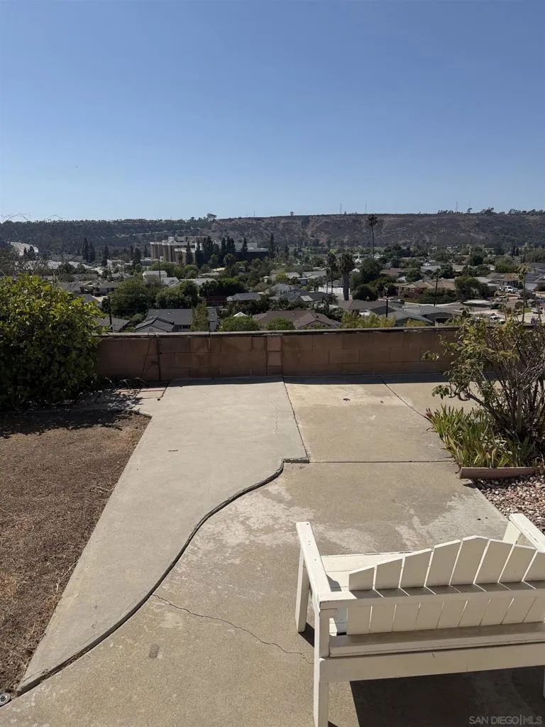 6412 Clara Lee Avenue San Diego, CA 92120