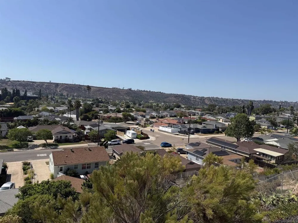 6412 Clara Lee Avenue San Diego, CA 92120
