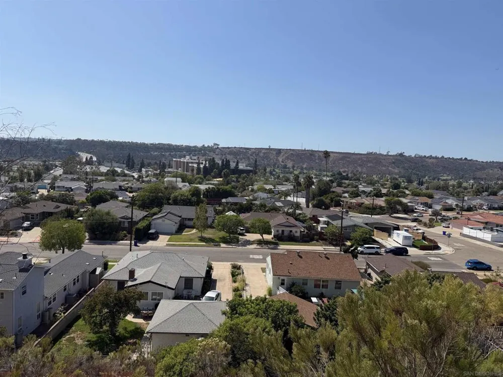 6412 Clara Lee Avenue San Diego, CA 92120
