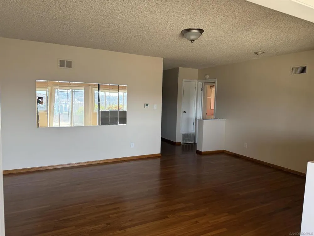 6412 Clara Lee Avenue San Diego, CA 92120