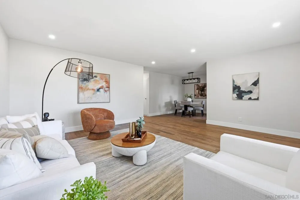 3738 Hickory Way Oceanside, CA 92057
