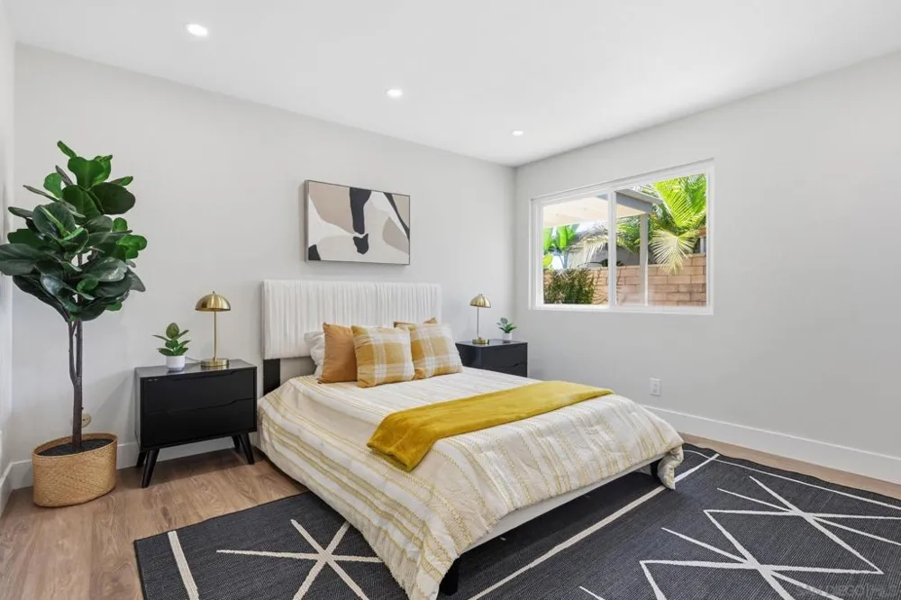 3738 Hickory Way Oceanside, CA 92057