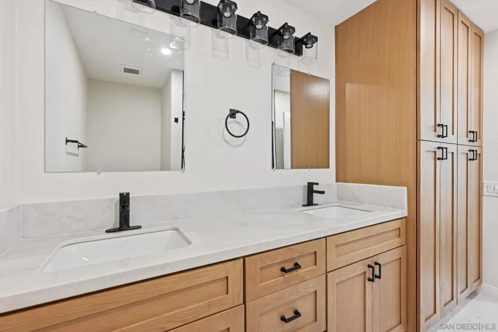 3738 Hickory Way Oceanside, CA 92057