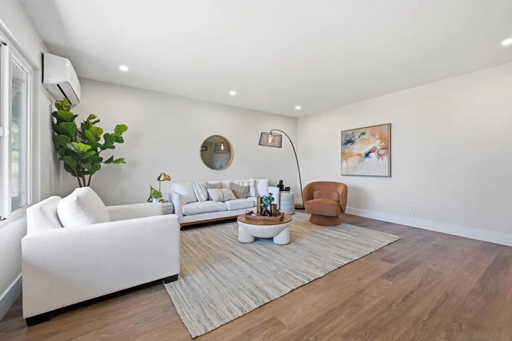 3738 Hickory Way Oceanside, CA 92057