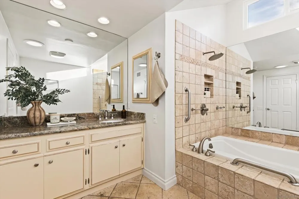 1157 San Pablo Dr San Marcos, CA 92078