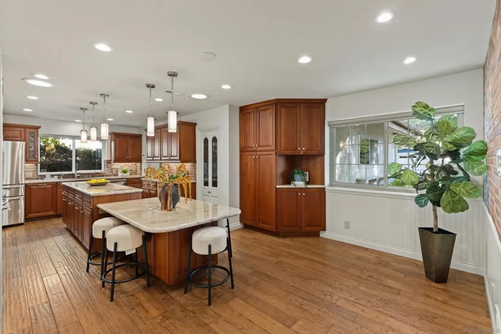 1157 San Pablo Dr San Marcos, CA 92078