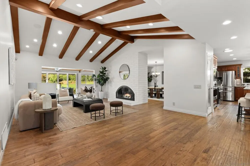 1157 San Pablo Dr San Marcos, CA 92078