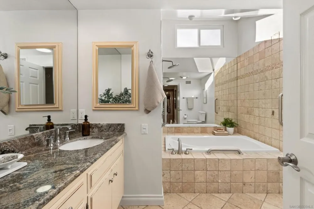 1157 San Pablo Dr San Marcos, CA 92078