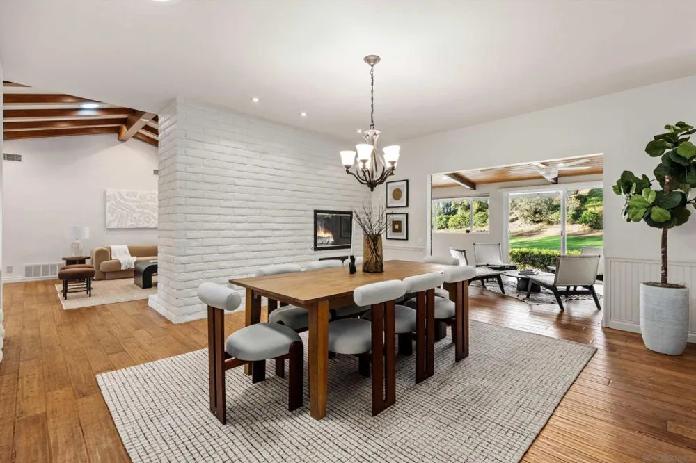 1157 San Pablo Dr San Marcos, CA 92078