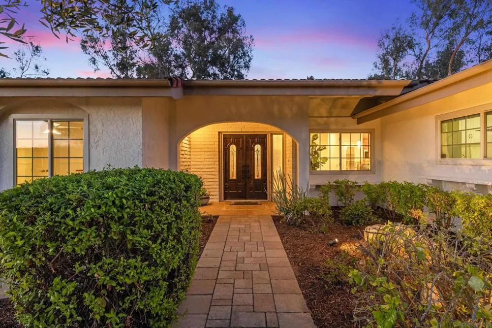 1157 San Pablo Dr San Marcos, CA 92078