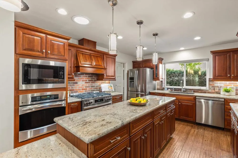 1157 San Pablo Dr San Marcos, CA 92078