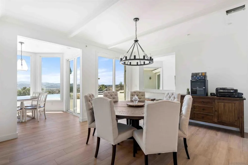 2370 Dos Lomas Fallbrook, CA 92028