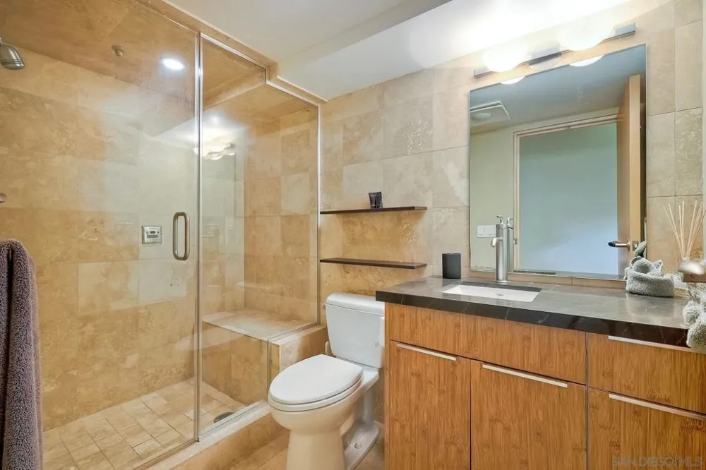 1052 Anchorage Ln San Diego, CA 92106
