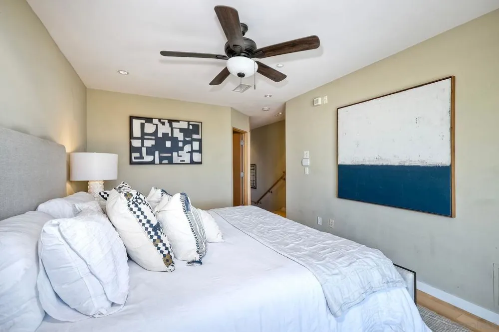 1052 Anchorage Ln San Diego, CA 92106