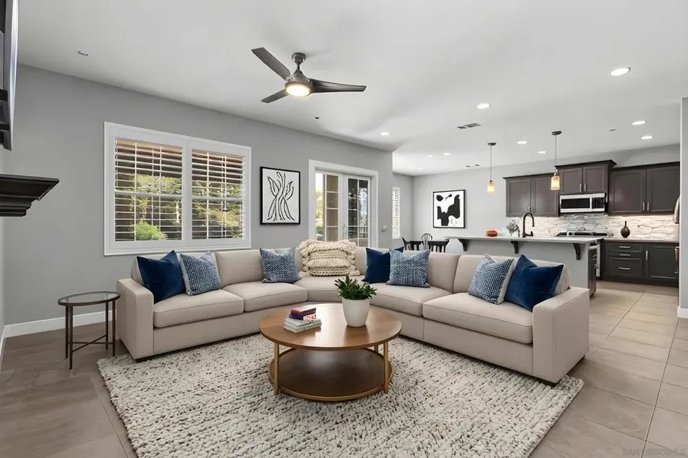 1018 Bellingham Dr Oceanside, CA 92057