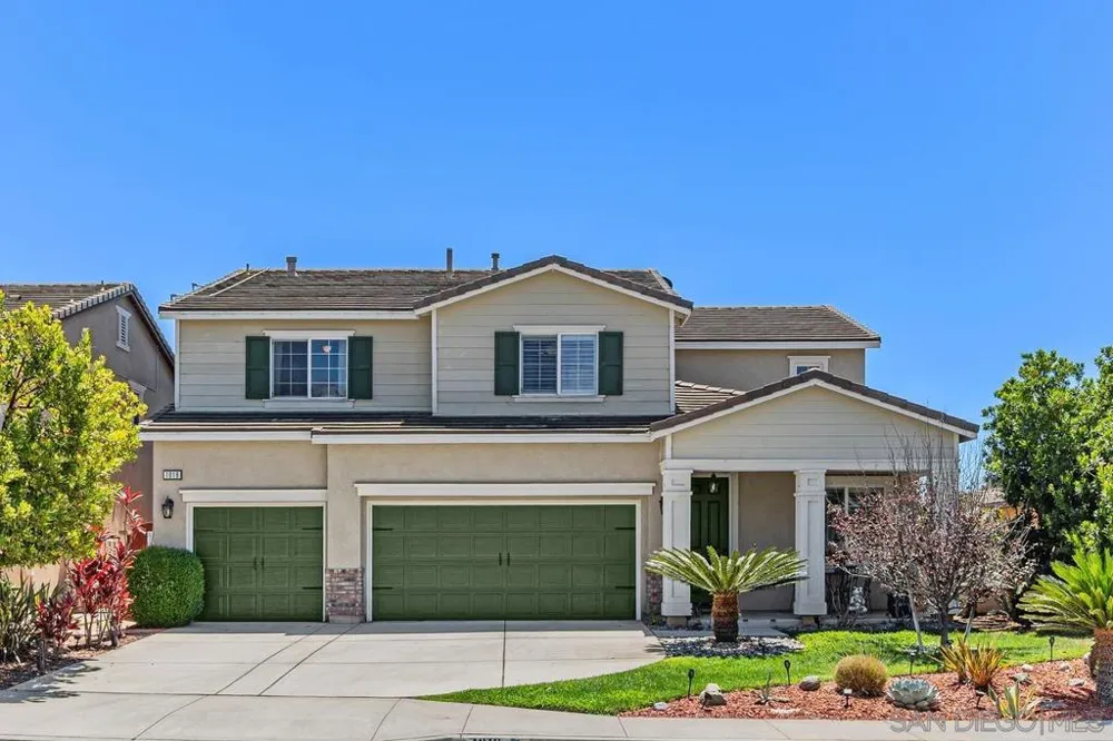 1018 Bellingham Dr Oceanside, CA 92057