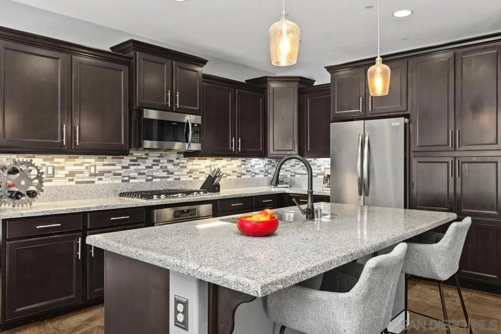 1018 Bellingham Dr Oceanside, CA 92057