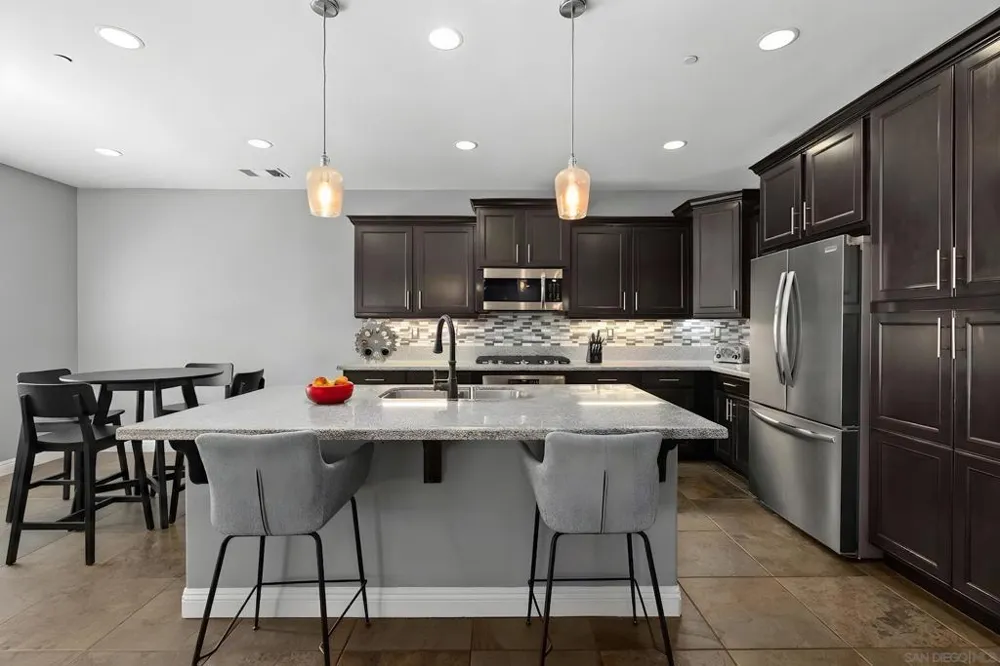 1018 Bellingham Dr Oceanside, CA 92057