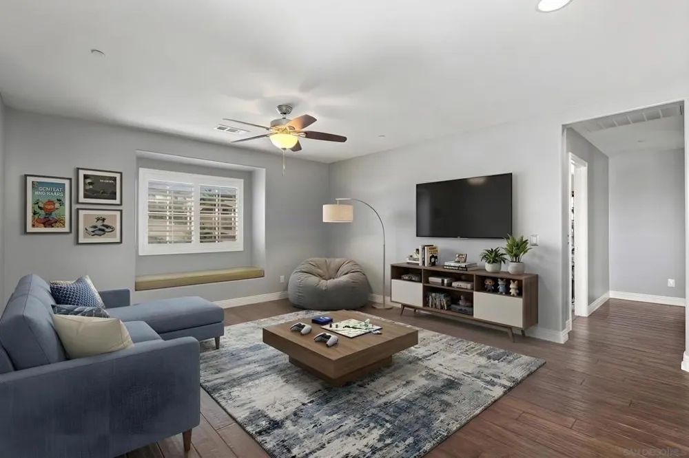 1018 Bellingham Dr Oceanside, CA 92057