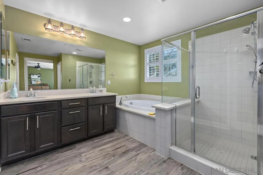 1018 Bellingham Dr Oceanside, CA 92057